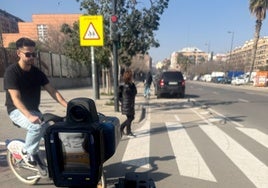 Campaña de control a conductores de bicicletas y patinetes en Valencia.