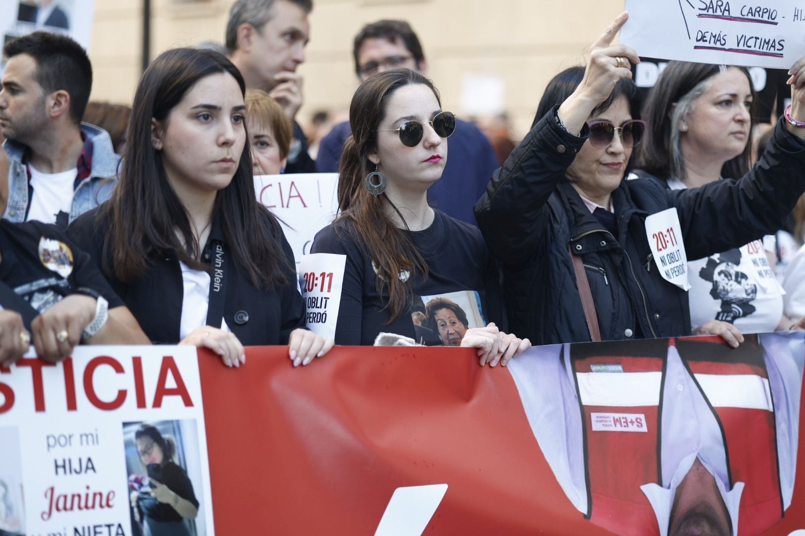 FOTOS | Sexta manifestación en Valencia contra la gestión política de la dana