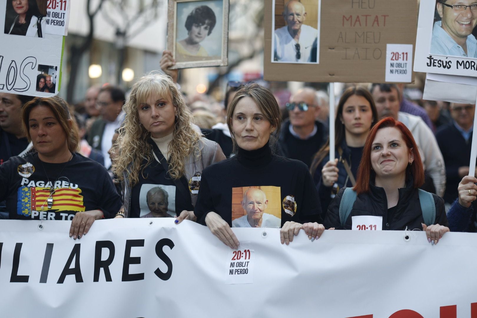 FOTOS | Sexta manifestación en Valencia contra la gestión política de la dana