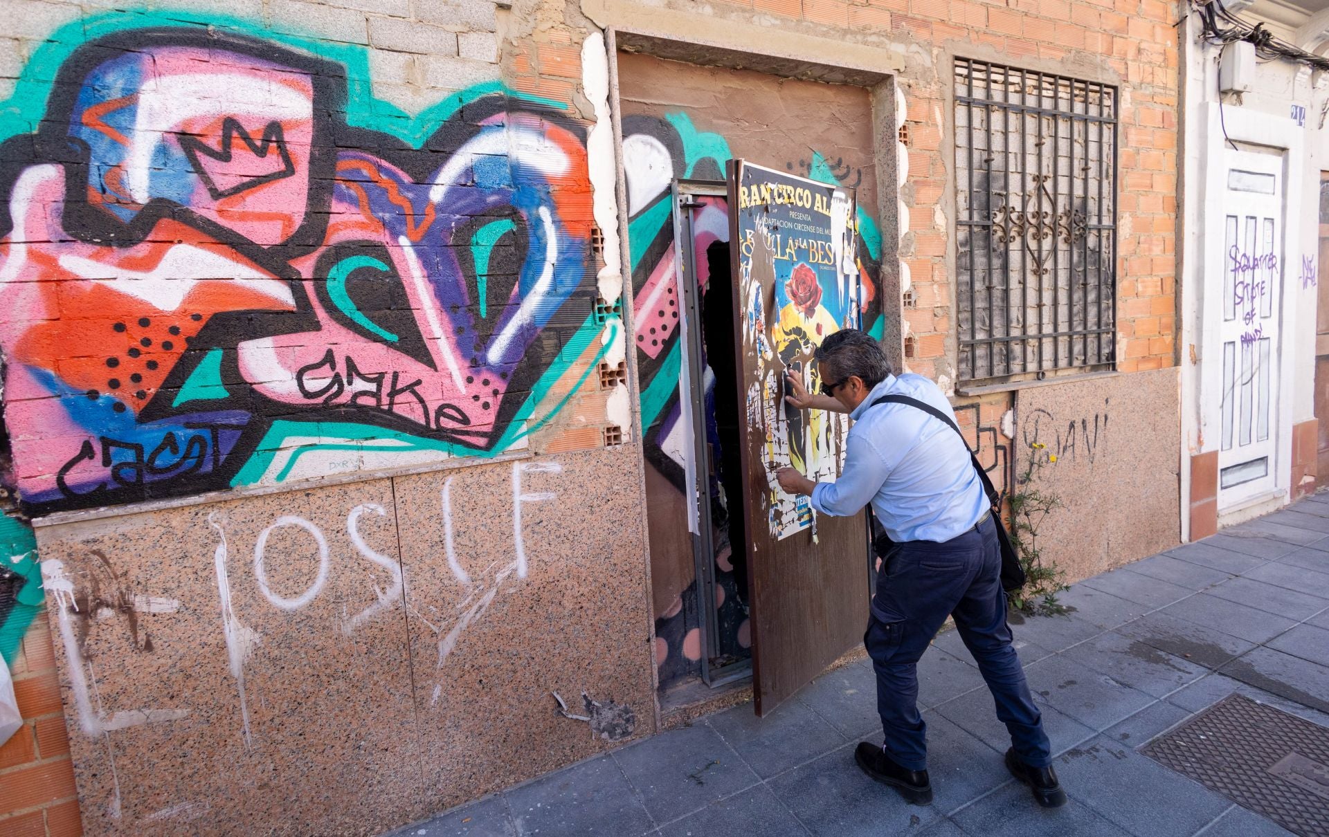 FOTOS | Subastas de viviendas en el Cabanyal de Valencia: de ruina a objeto de deseo