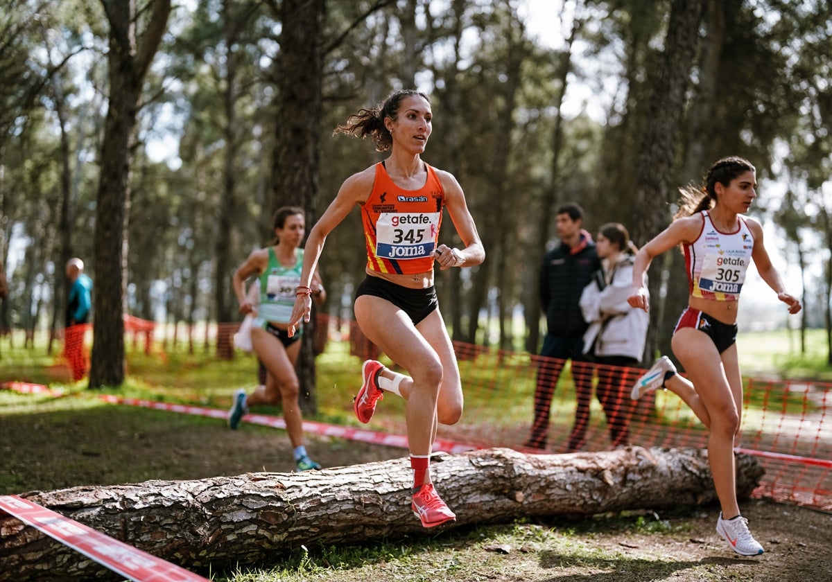 Laura Méndez, en una carrera de cross.