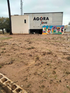 Uno de los edificios afectados por la riada.