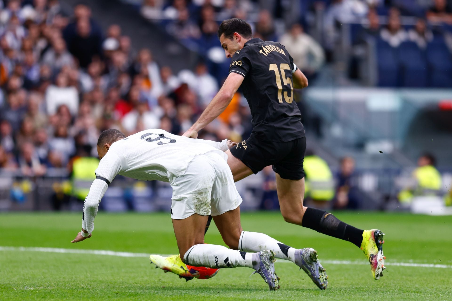 FOTOS | Real Madrid - Valencia CF, partido de alta tensión