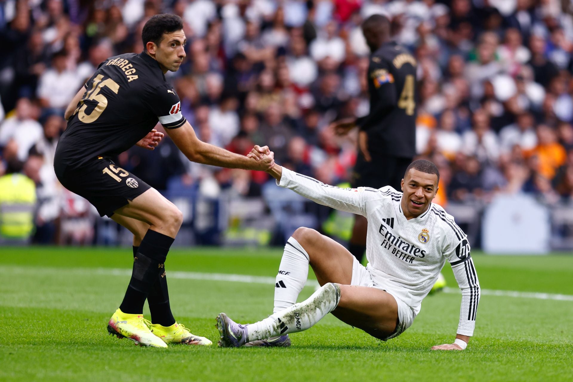 FOTOS | Real Madrid - Valencia CF, partido de alta tensión