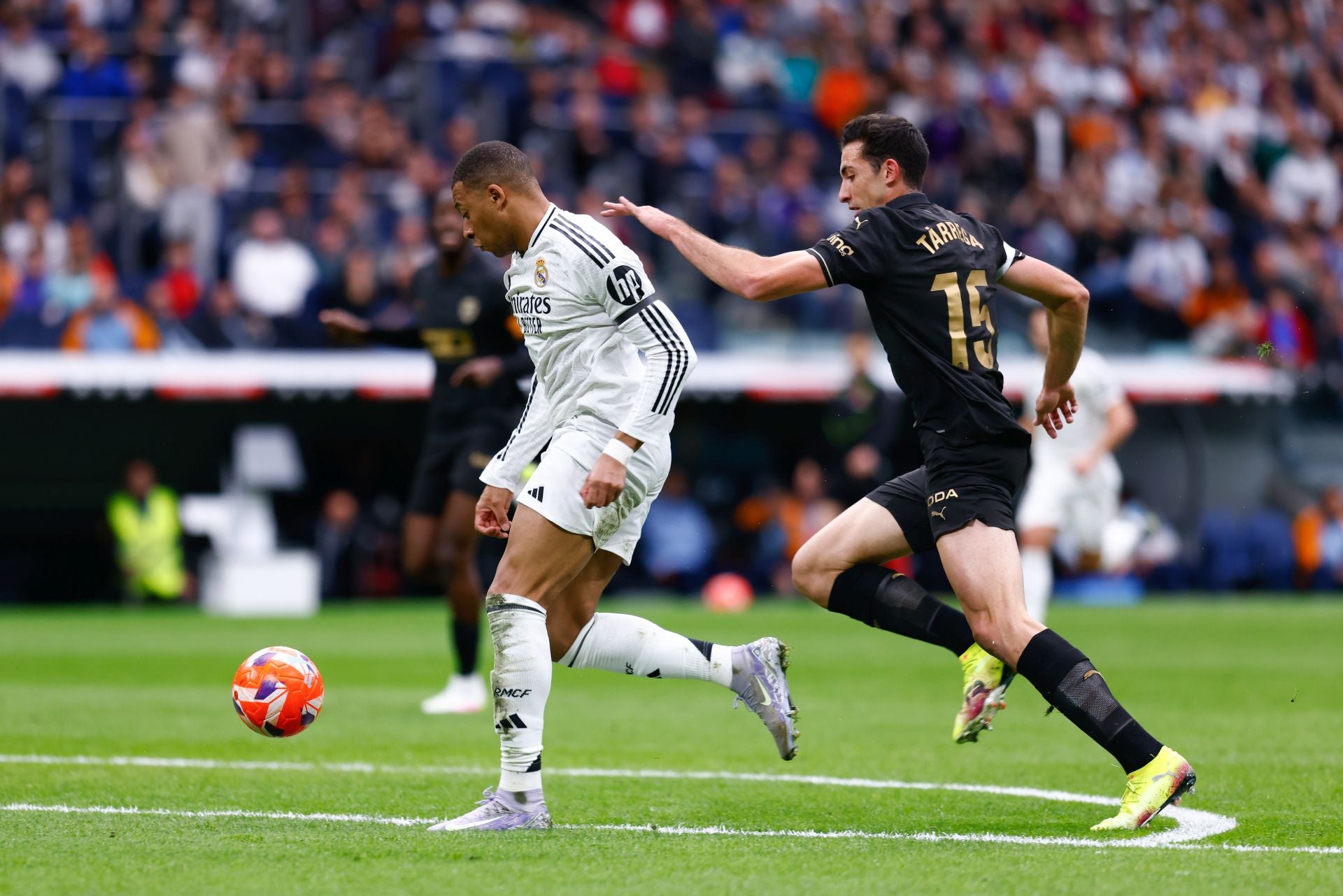 FOTOS | Real Madrid - Valencia CF, partido de alta tensión