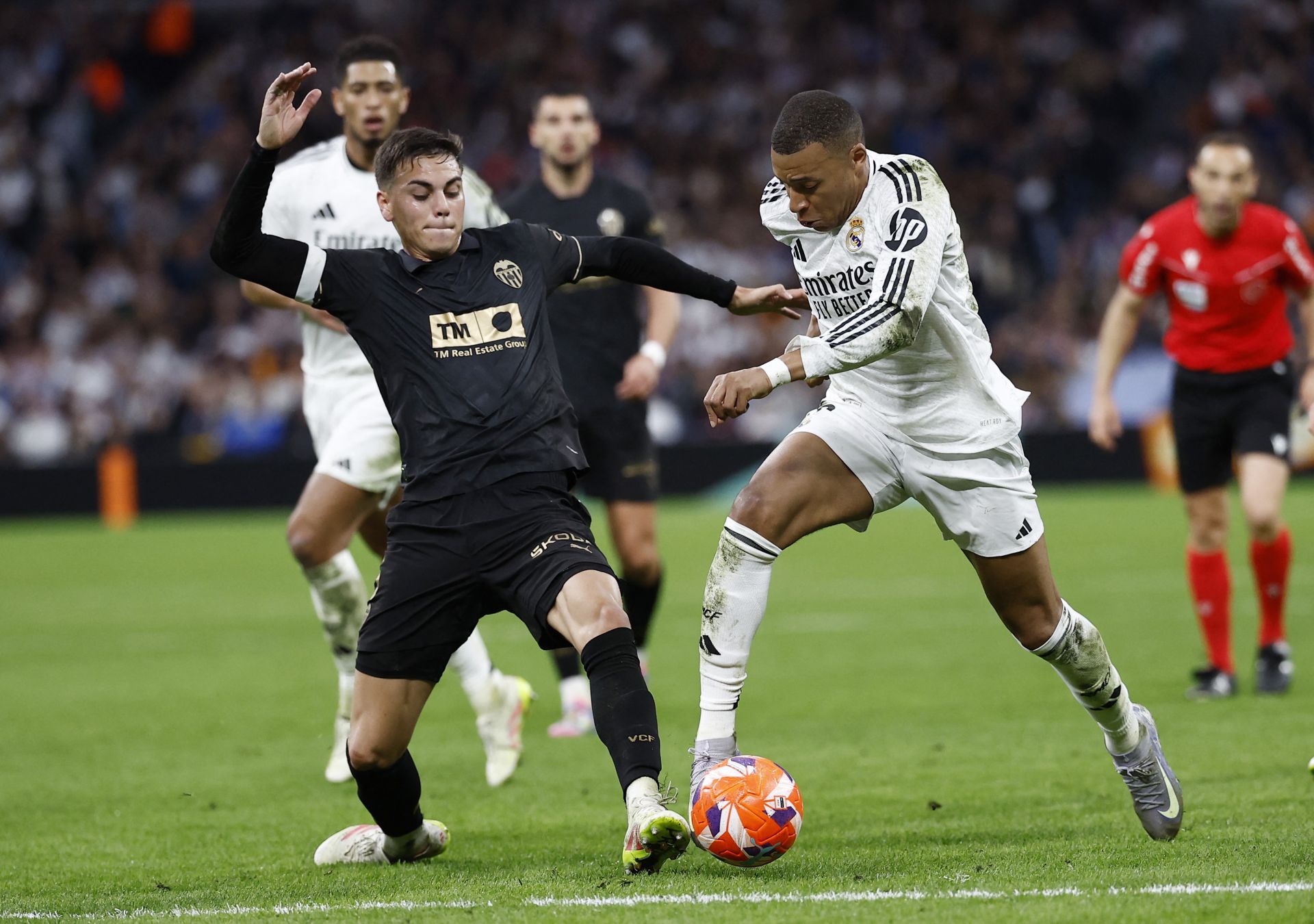FOTOS | Real Madrid - Valencia CF, partido de alta tensión
