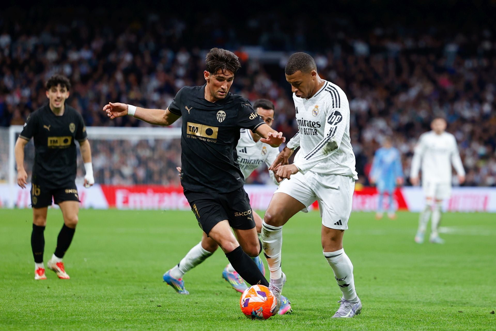 FOTOS | Real Madrid - Valencia CF, partido de alta tensión