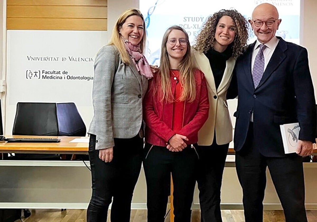 De izquierda derecha Consuelo Borrás, Aurora Román, Cristina Mas y José Viña.