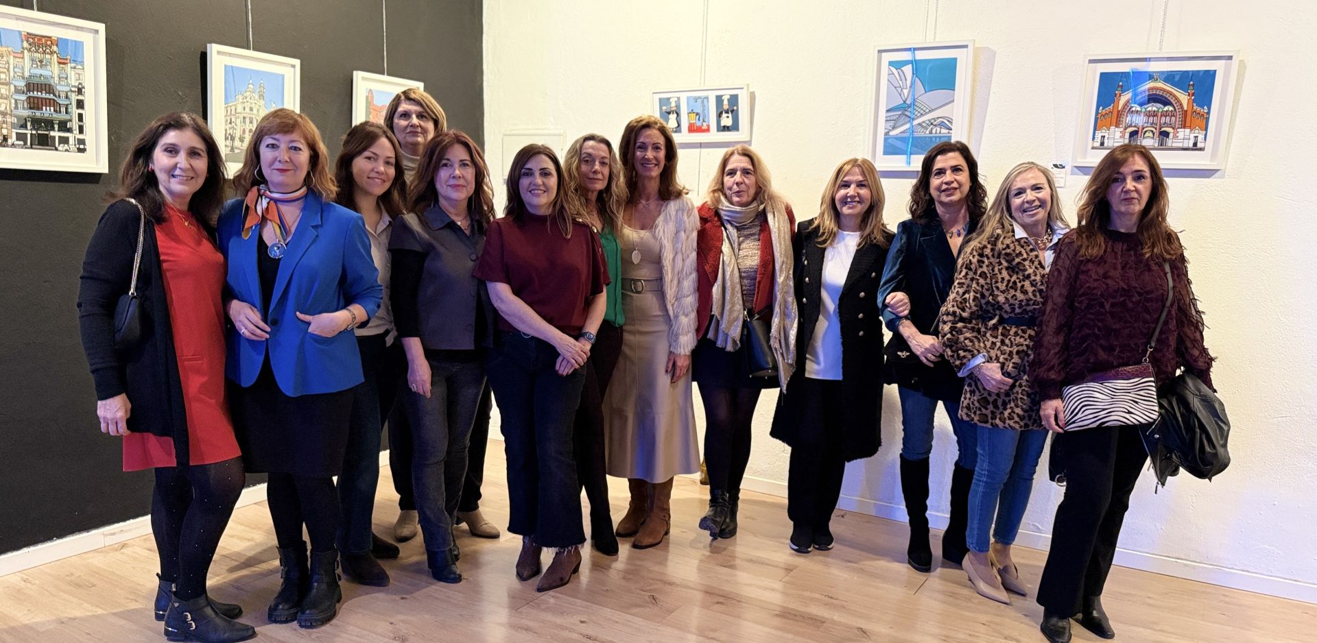 Concha Jiménez, Isa Goyanes, Eva Gil, Germana Llatas, M. Ángeles Olivares, M. José Montaner, Marina García, Alicia Beltrán, Elena Crespo, Cruz González, María Soler, Reyes García Rambla y Carla Alegre.
