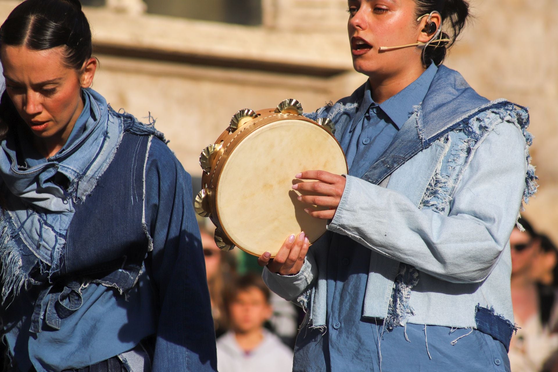 Inauguración de Dansa Valencia con el espectáculo &#039;Transeúnte&#039;, en la plaza del Mercado