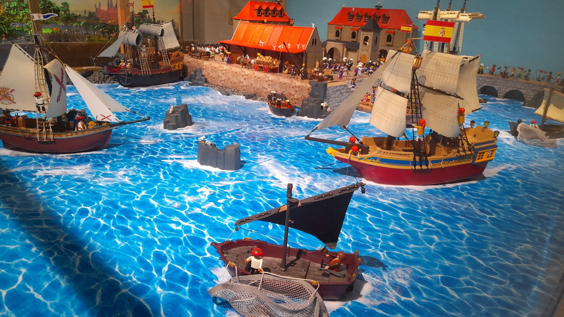 Galería de fotos: los clicks reconquistan el museo militar de Valencia