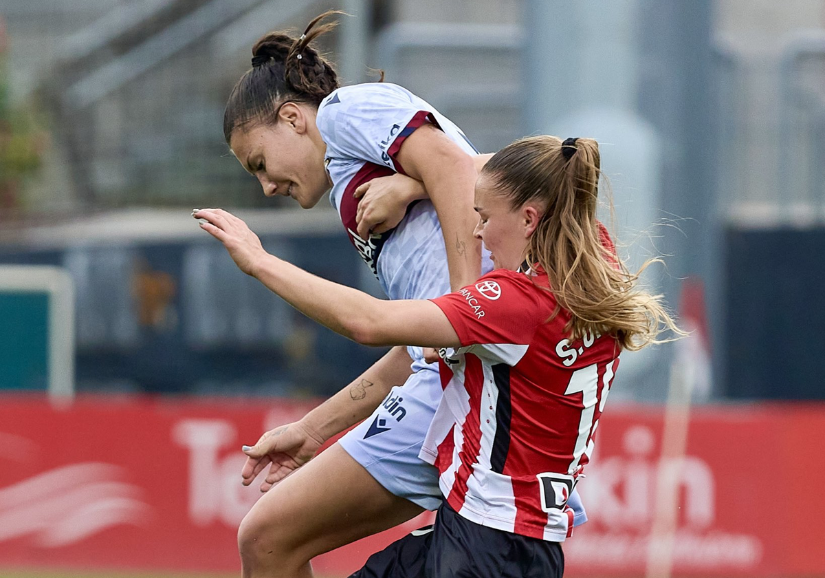 Maria Molina, durante el transcurso del encuentro ante el Athletic.
