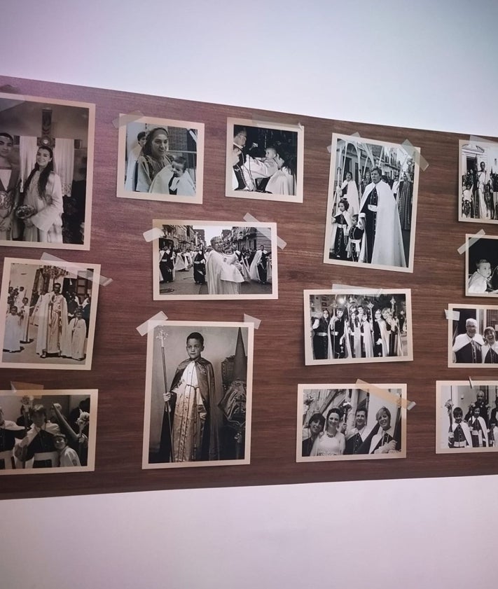 Imagen secundaria 2 - Dolorosa y Ecce Homo, y Ana Sobrino con la Vera Cruz e imágenes del álbum familiar.