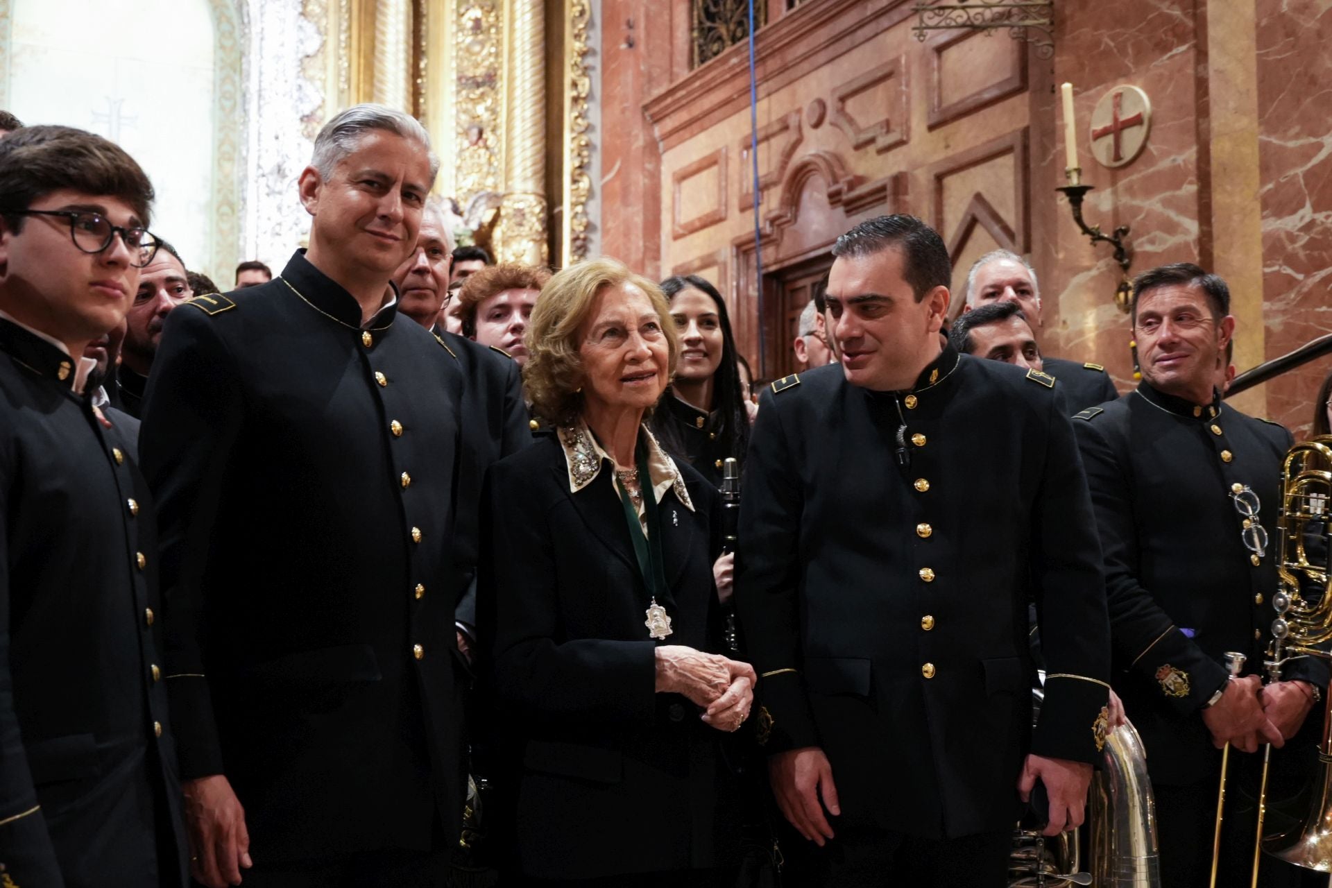 FOTOS | La reina Sofía reaparece en la Madrugá de Sevilla