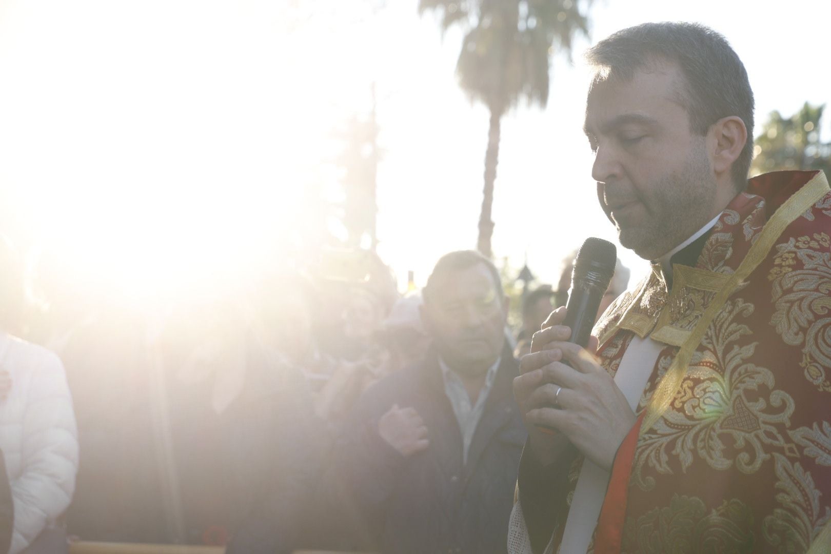 Las fotos del encuentro de los Cristos junto a la playa de Valencia