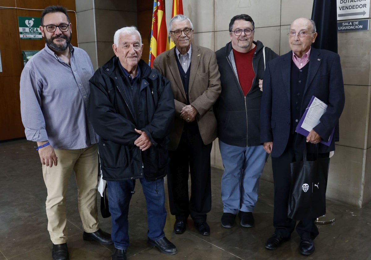 Imagen principal - Integrantes del jurado del concurso de milagros de Lo Rat Penat.