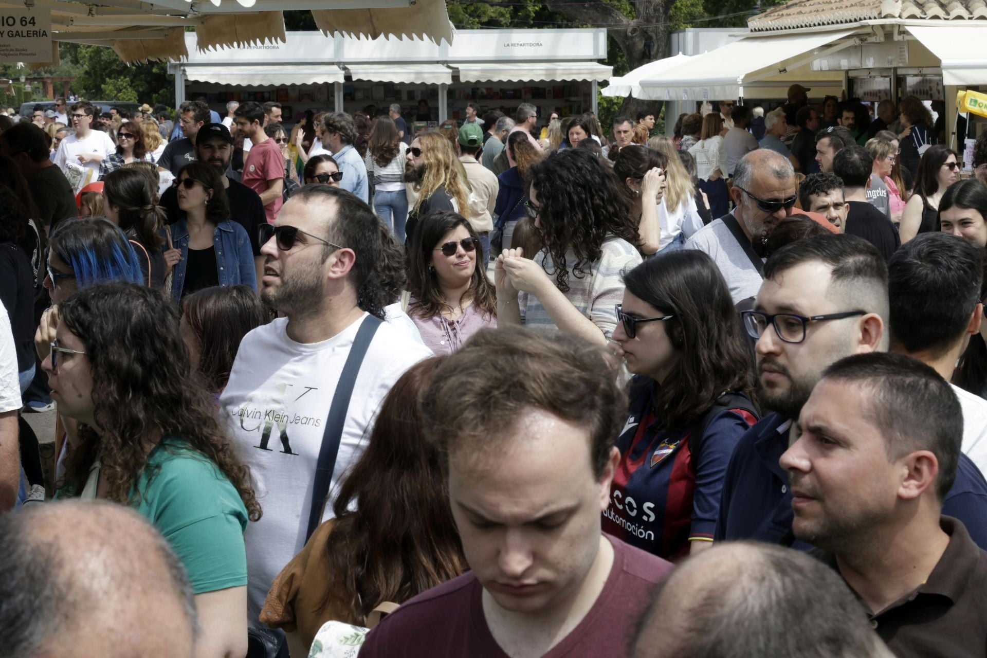 Éxito en la primera gran mañana de la Fira del Llibre