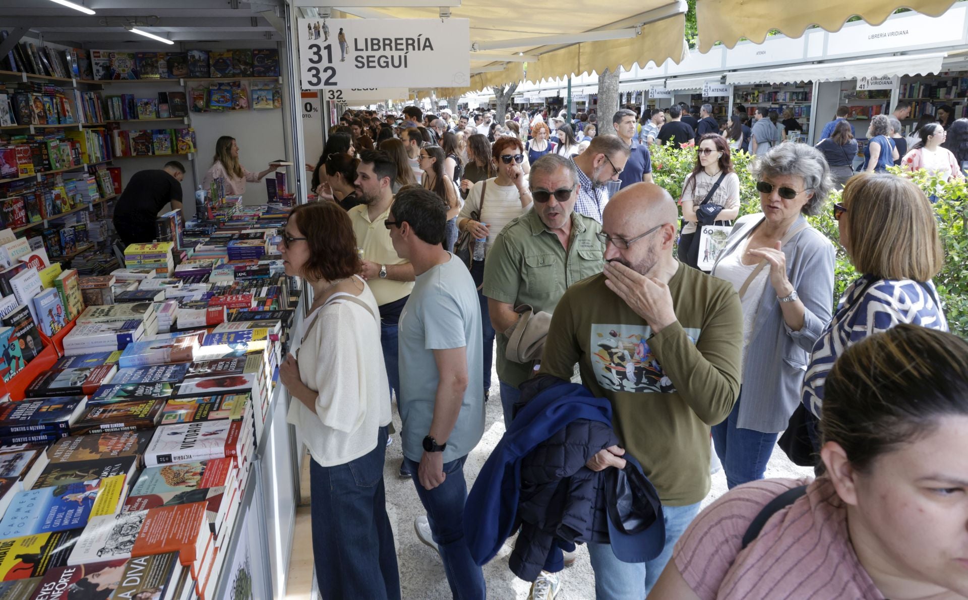 Éxito en la primera gran mañana de la Fira del Llibre