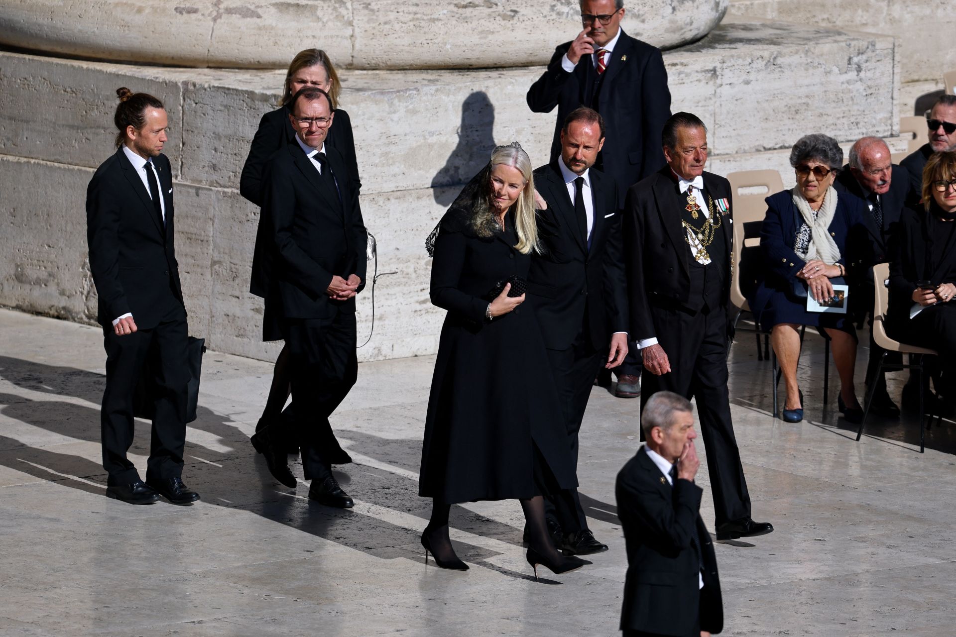 FOTOS | Guillermo de Gales, Alberto y Charlène de Mónaco... Los miembros de las casas reales en el funeral del papa Francisco