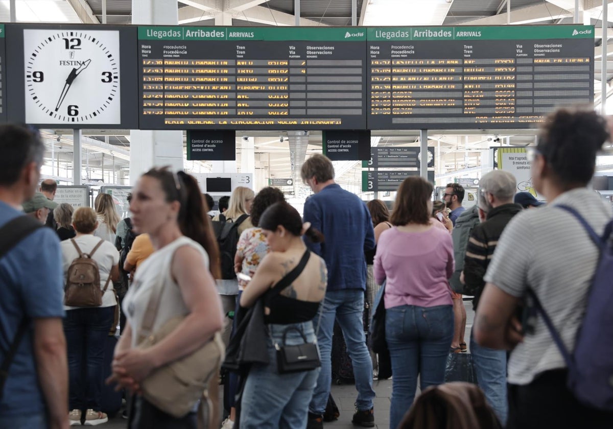 Valencia recomienda retrasar la Operación Retorno tras las vacaciones de Semana Santa y San Vicente