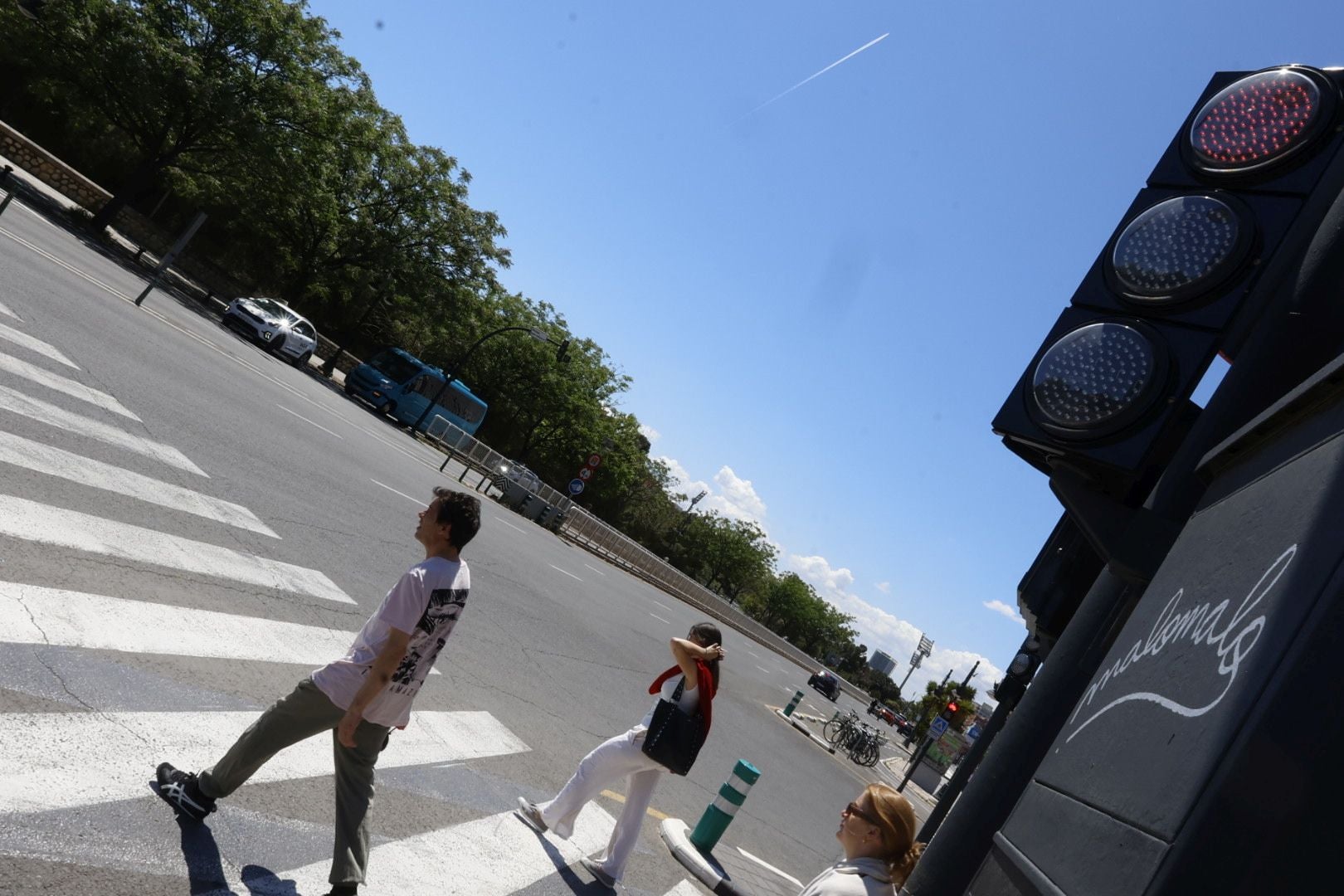Trenes, metros, semáforos y hospitales de Valencia, afectados por el apagón