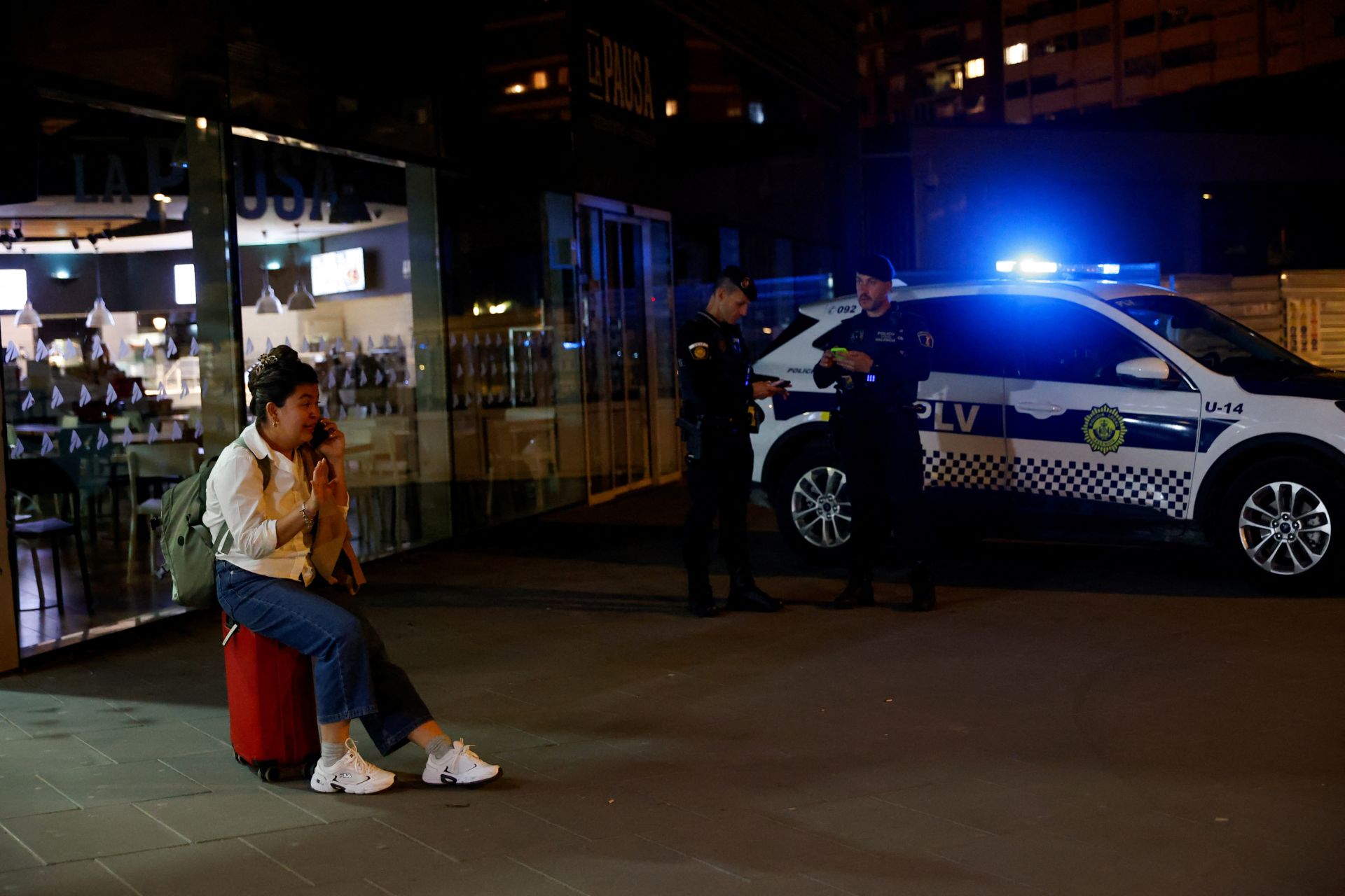 FOTOS | Así se vive un día de apagón en Valencia