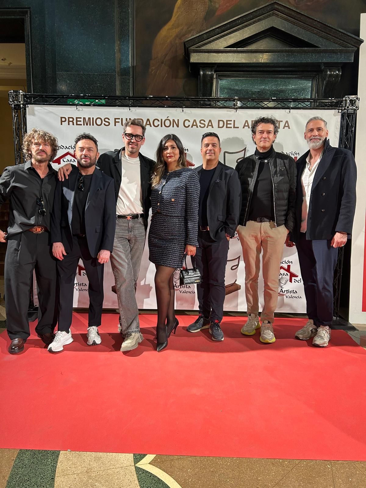 Goyo Bonillo, Quique Camps, Álex Jordán, Camila, Salvador, Octavio Guijarro y Maximiliano Rese en los premios Fundación Casa del Artista.