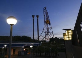 Imagen nocturna de Portaventura.