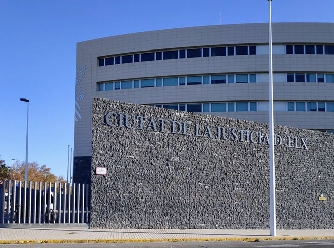 Condenan a cinco años de prisión al conductor ebrio que provocó un accidente de tráfico con dos muertos en Cox
