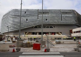 El Roig Arena, junto al que se establecerá la primera fan zone sustentada con la ordenanza modificada: la de la Copa del Rey de baloncesto de 2026.