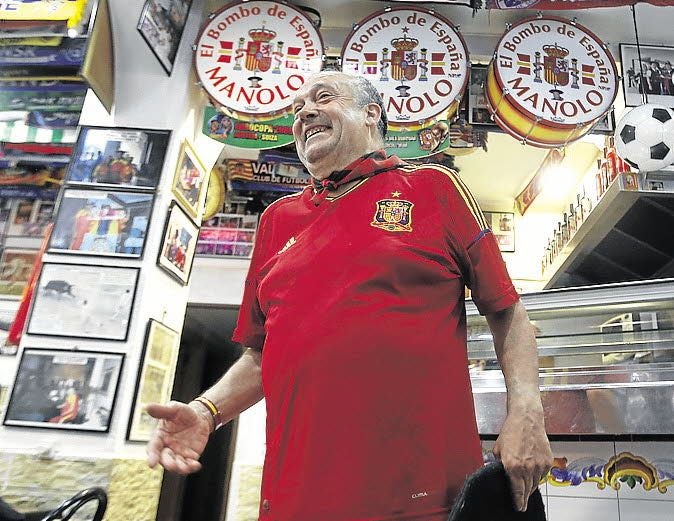 La pasión de Manolo el del Bombo, en imágenes