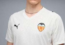 Así podrían ser las camisetas del Valencia para la temporada 2025-2026