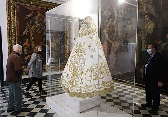 Exposición del manto de solidaridad en el Muma.