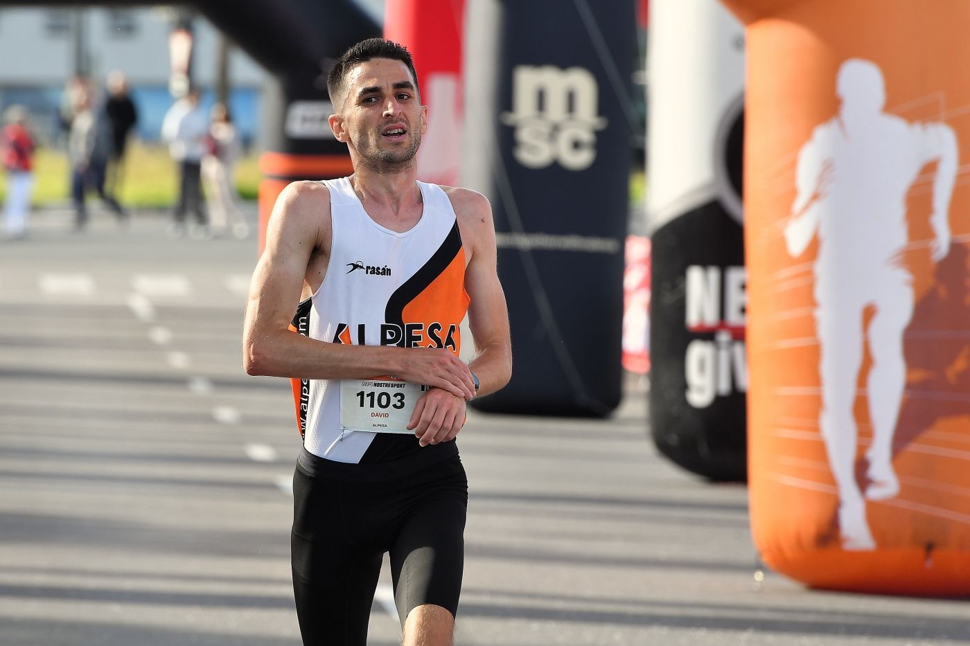 FOTOS | Búscate en la XII Carrera de Empresas de Valencia