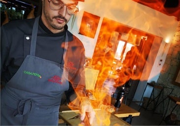 Stiphen prepara un crepe muy peculiar.