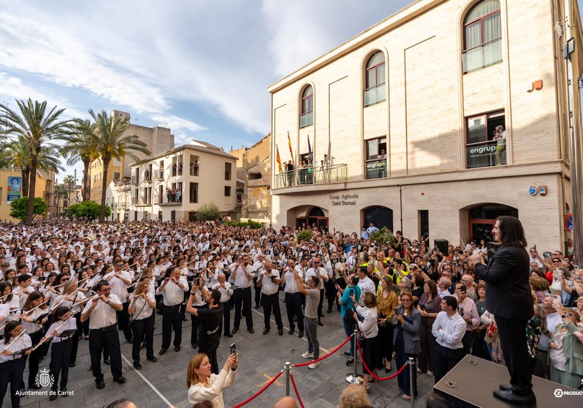 Interpretación del pasodoble en Carlet.