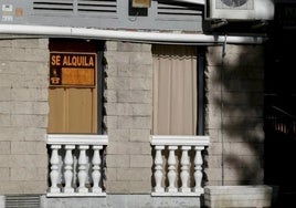 Anuncio de alquiler de una vivienda.