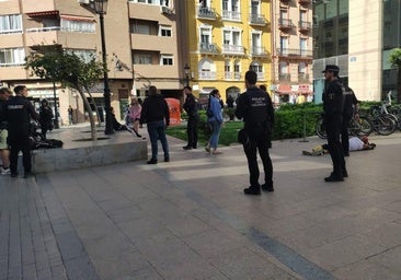 La Policía Nacional y Local, en la zona tras la pelea.