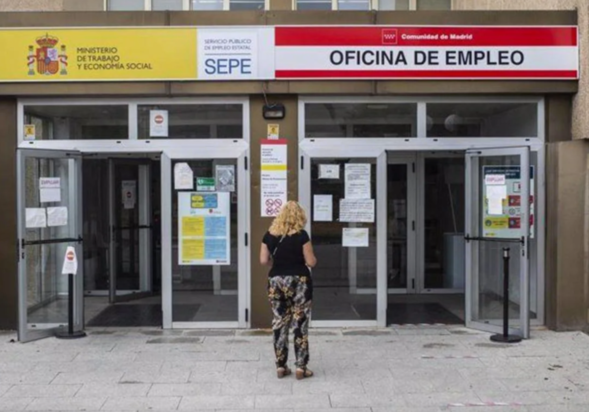El SEPE suspenderá el subsidio a aquellas personas mayores de 52 años que no presenten el DAR dentro de este plazo