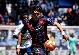 Xavi Grande, en un partido con el Levante.