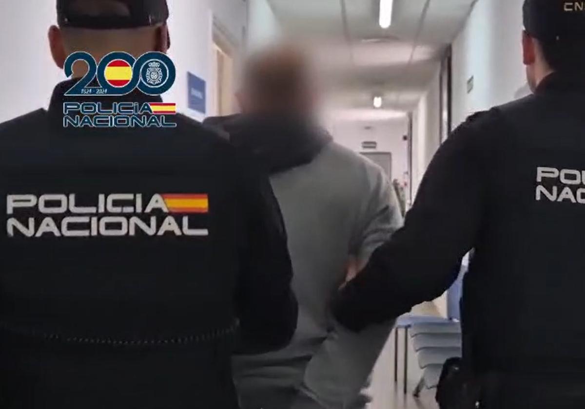 La Policía Nacional interviene armas blancas en las casas de los detenidos por el crimen de Nazaret