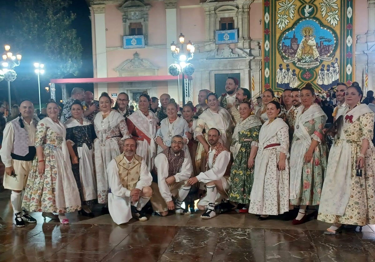 Lo Rat Penat celebra los 50 años de la Dansà a la Virgen de los Desamparados