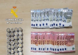 Parte del alijo incautado.