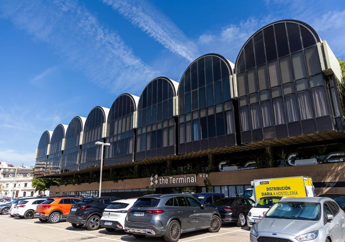 FOTOS | The Terminal Hub, la reinvención del edificio más brutal(ista) de Valencia
