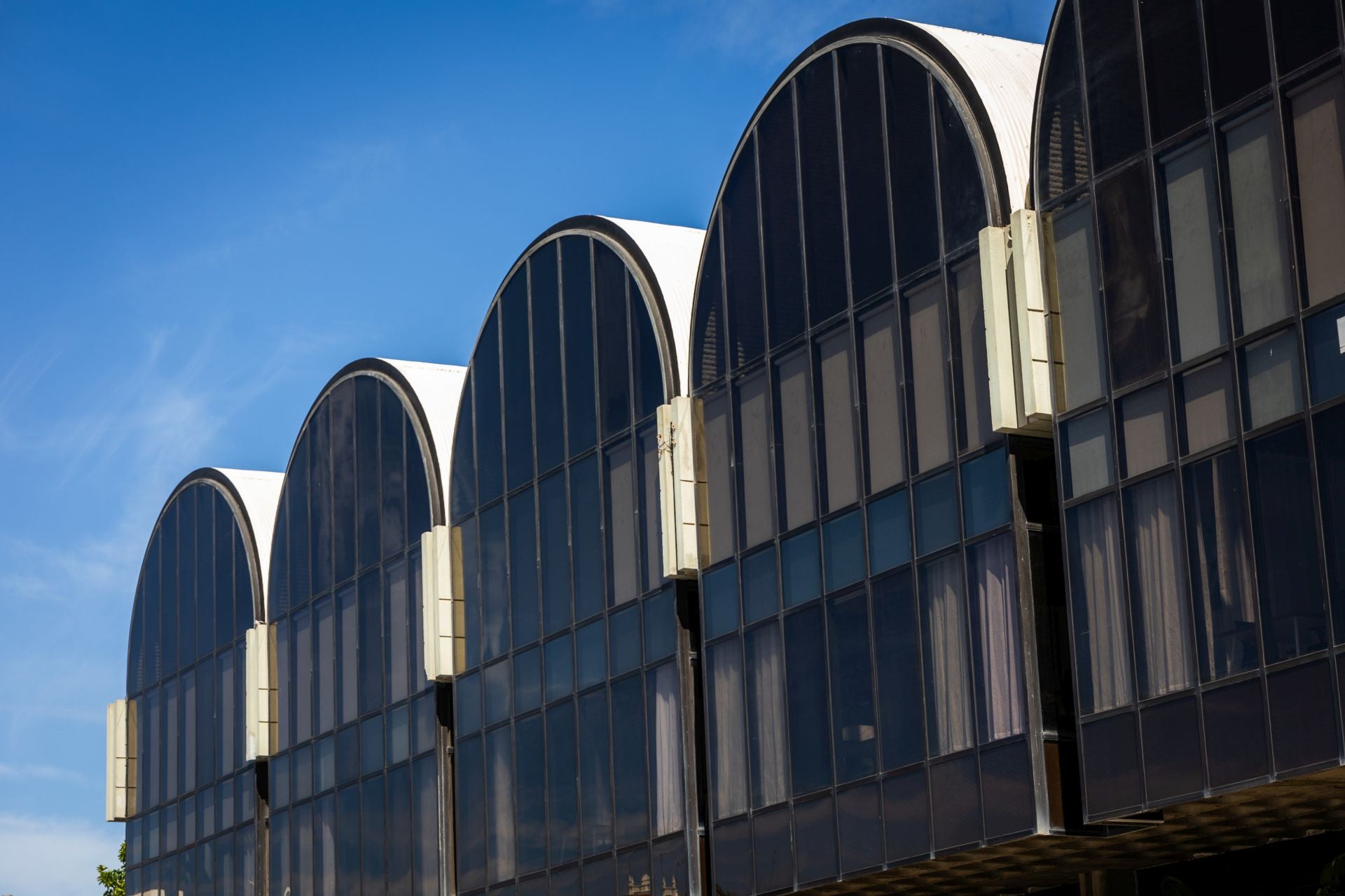 FOTOS | The Terminal Hub, la reinvención del edificio más brutal(ista) de Valencia