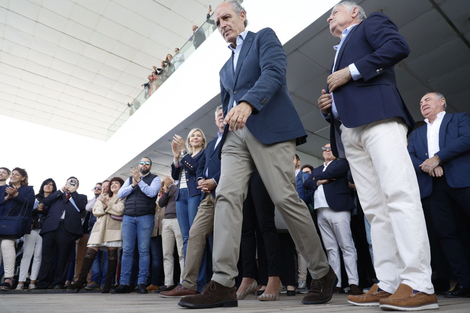 Fotos: los asistentes al mitin de Camps en Valencia