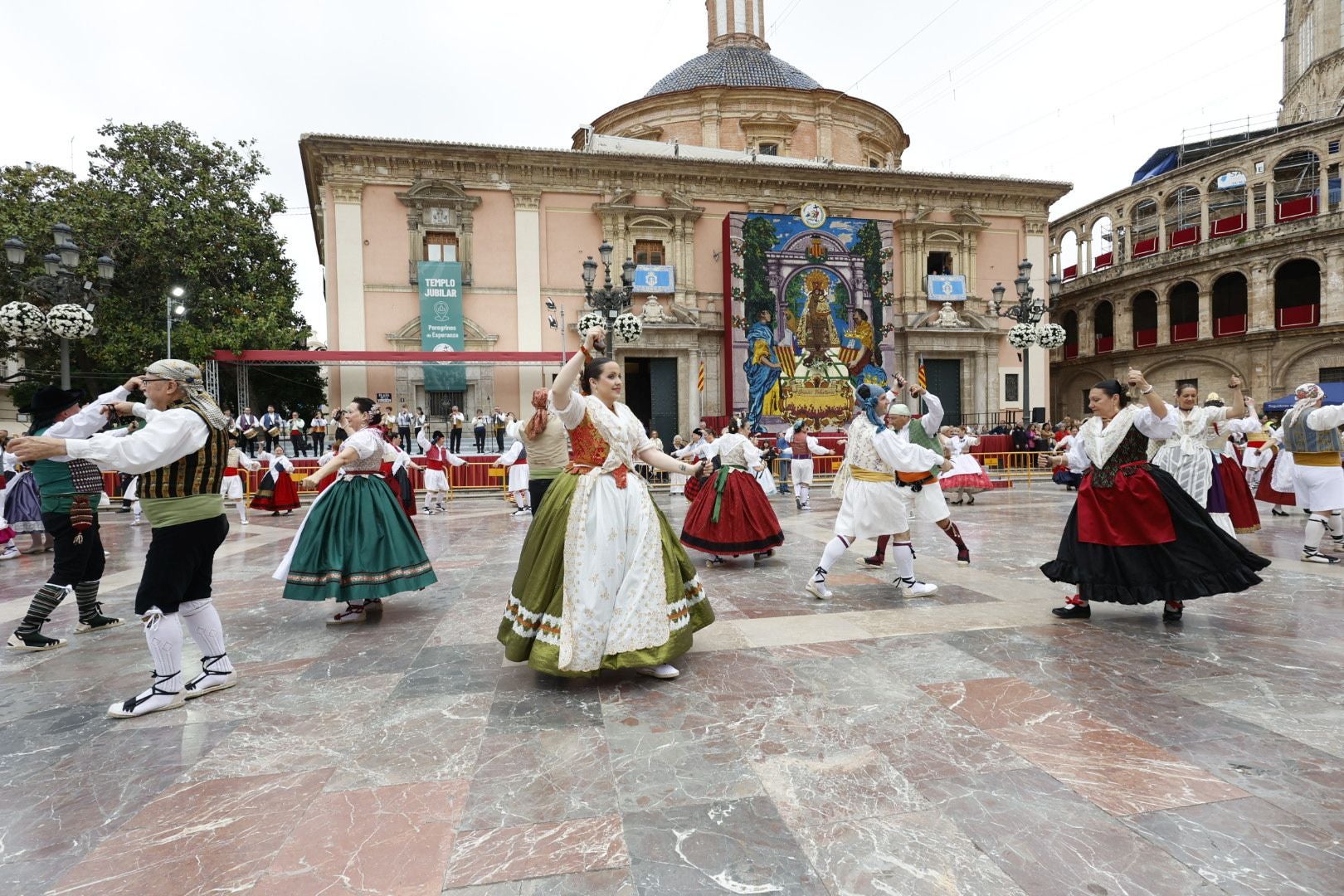 El pueblo valenciano se prepara para vivir una fiesta de la Virgen marcada por la dana