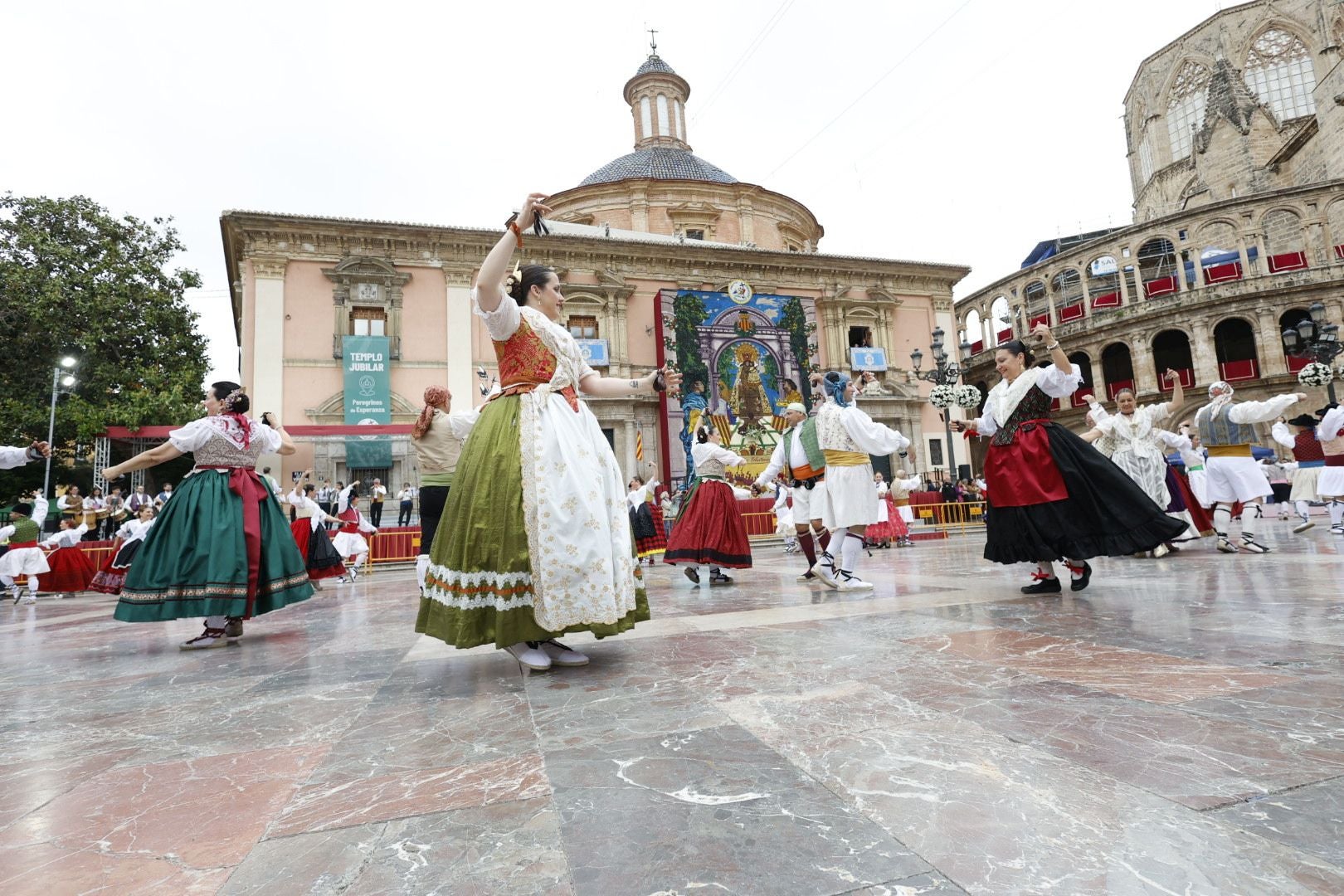 El pueblo valenciano se prepara para vivir una fiesta de la Virgen marcada por la dana