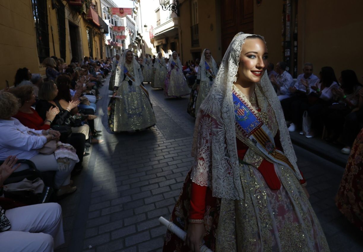 La procesión de la Virgen de los Desamparados, en imágenes