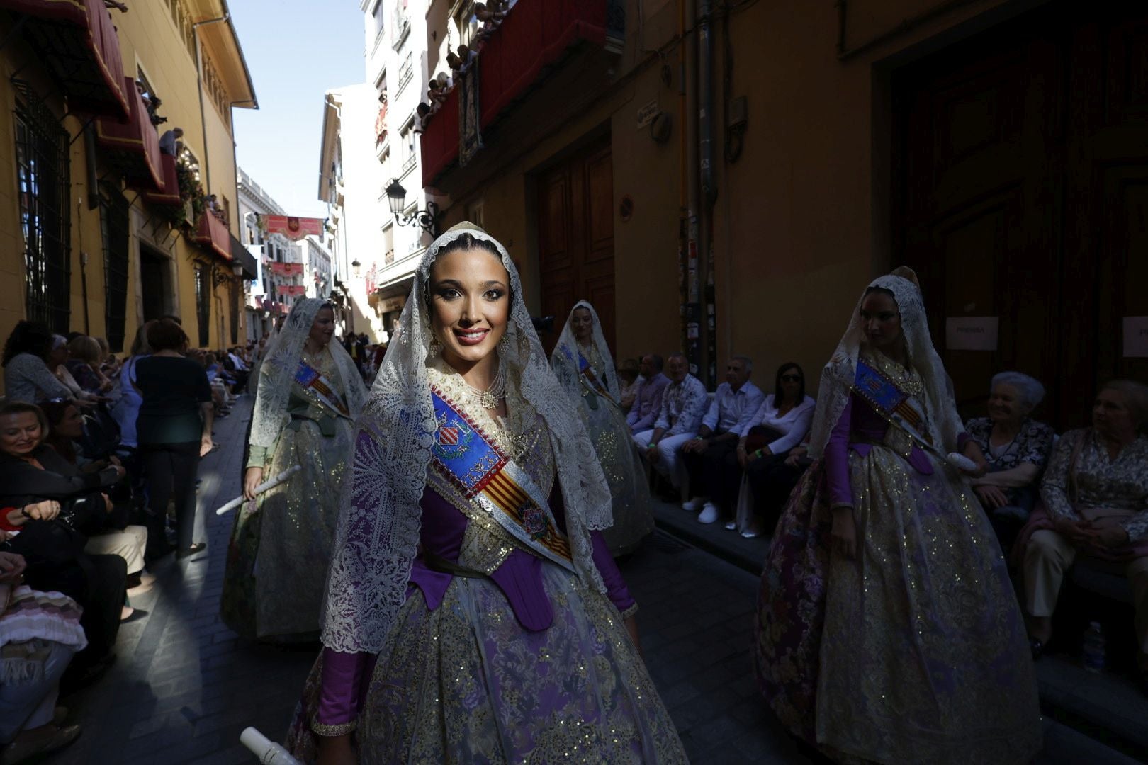 La procesión de la Virgen de los Desamparados, en imágenes